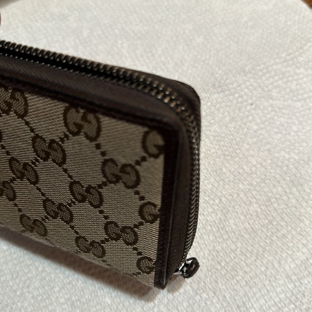 Gucci Monogram Canvas Dark Chocolate Italian Leather Zippy Wallet/Organizer EUC - Picture 11 of 17
